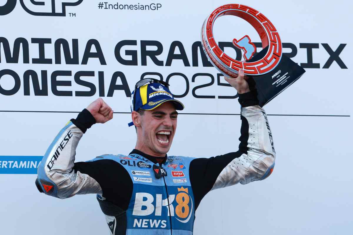 Fermin Aldeguer esulta per la vittoria