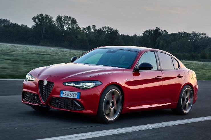 Alfa Romeo Giulia novità auto