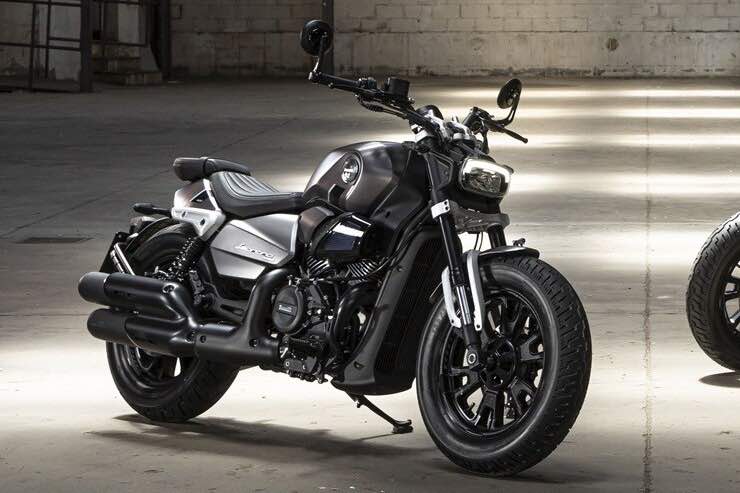 Benelli Leoncino Bobber 400 novità
