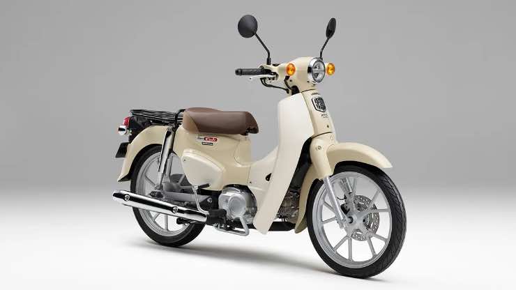Honda Super Cub 110 Lite scooter Giappone
