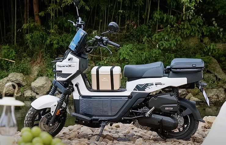 Honda X Square 125 scooter enduro