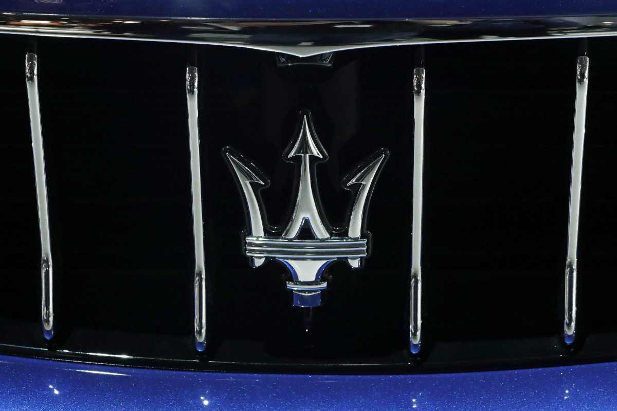maserati logo