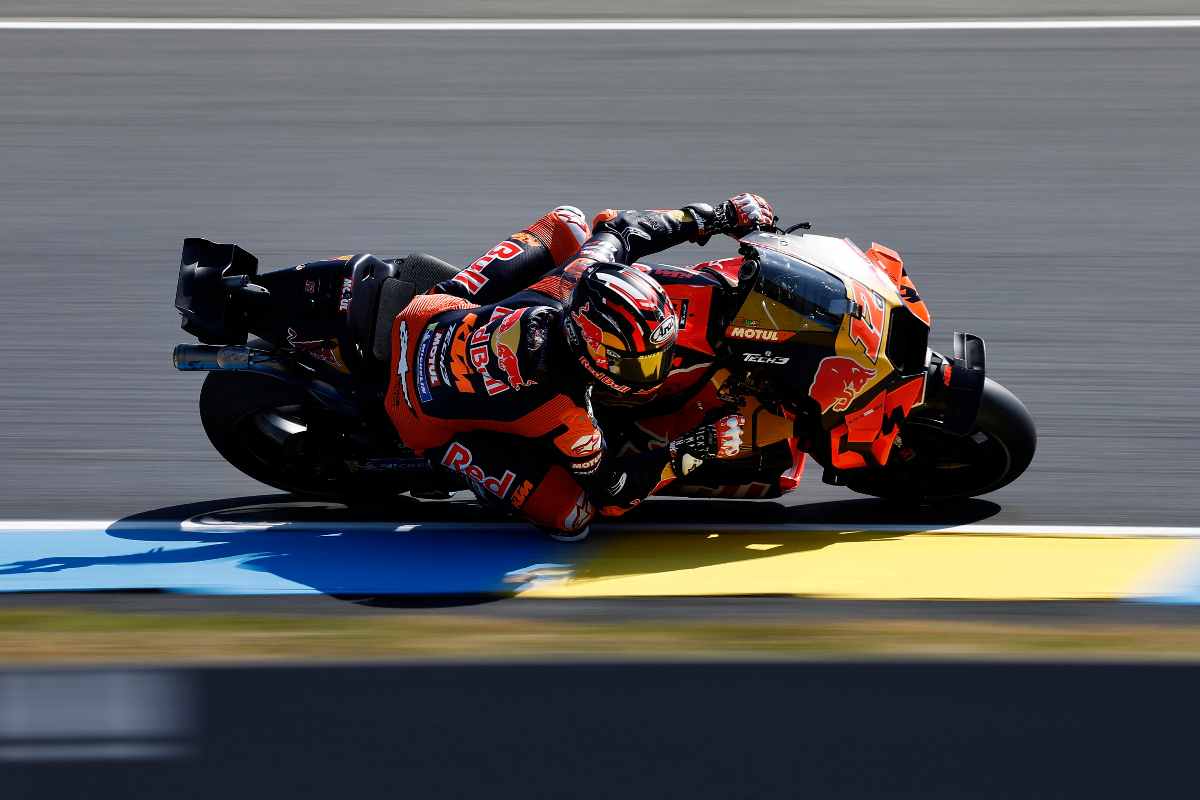 Maverick Vinales in sella alla KTM
