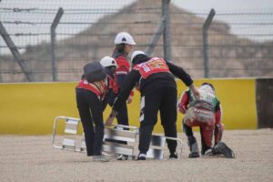 pilota di MotoGP caduto