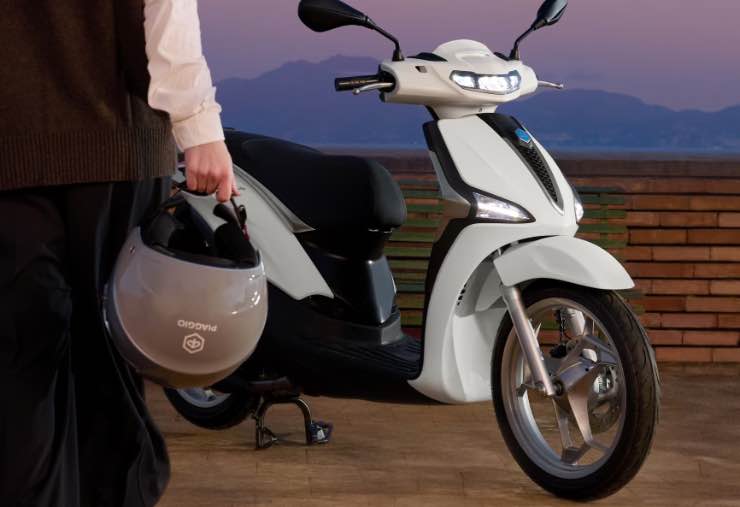 Piaggio Liberty 125 scooter