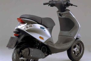 piaggio zip