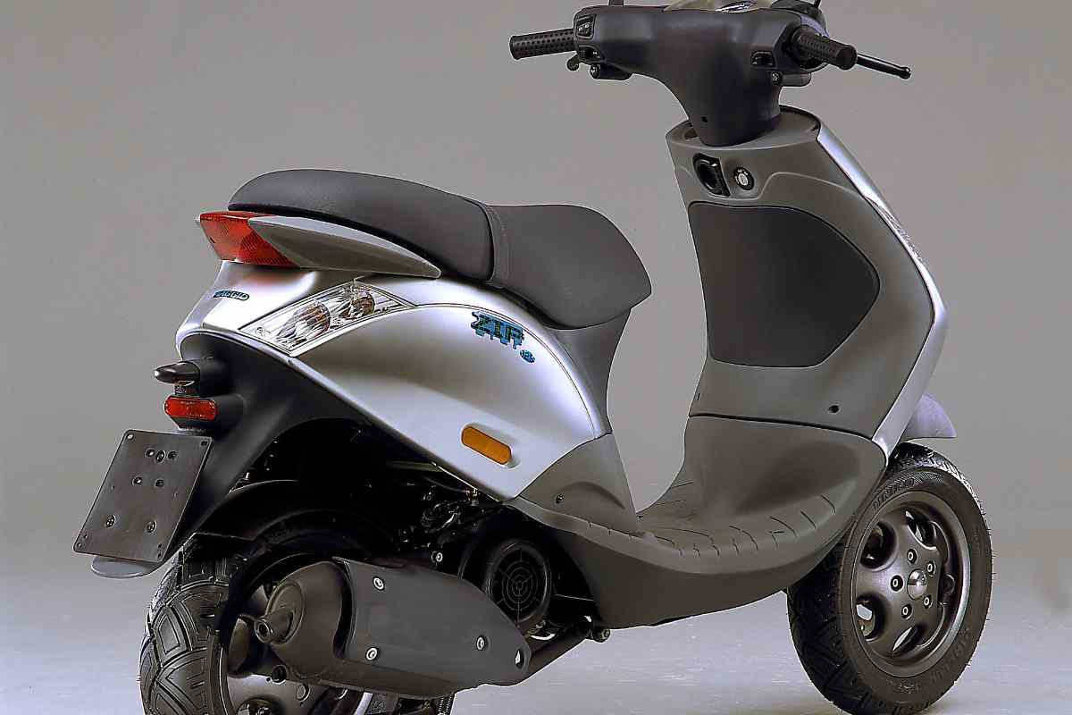 piaggio zip 