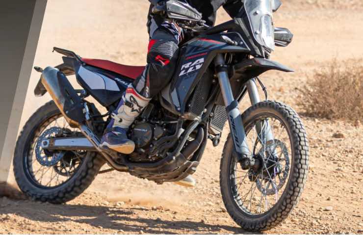 Moto Spagna Rieju Aventura Rally 370