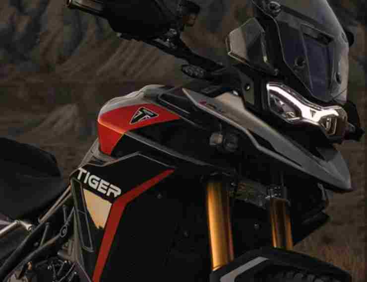 triumph tiger 900