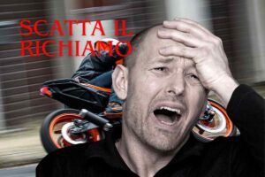 KTM 390, scatta il richiamo