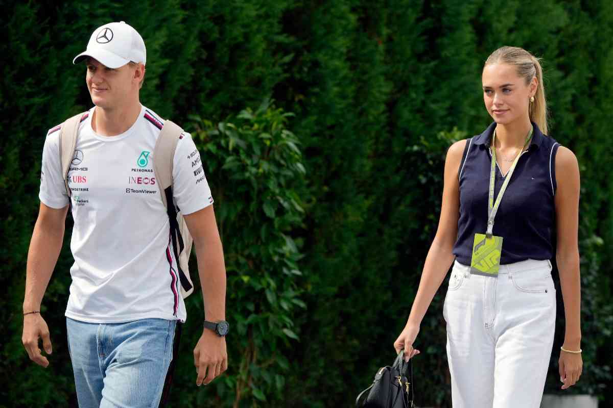Laila Hasanovic insieme a Mick Schumacher