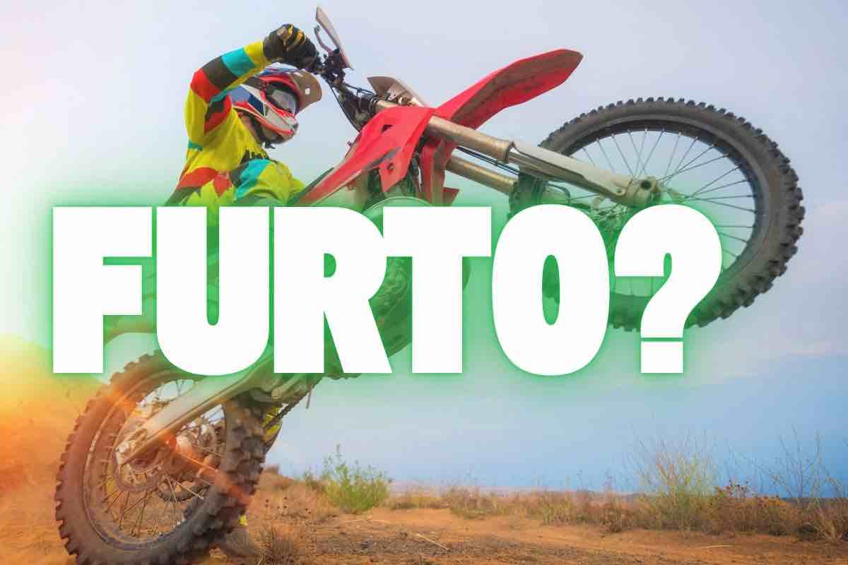 Moto Louvre furto Abdoulaye