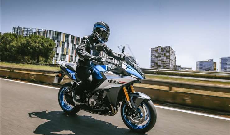 Suzuki GSX S1000GX moto novità