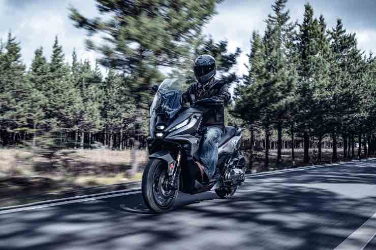 Yamaha TMax Voge SR450X