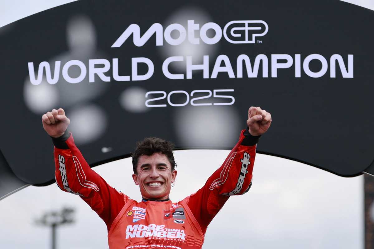 Marquez esulta sul podio