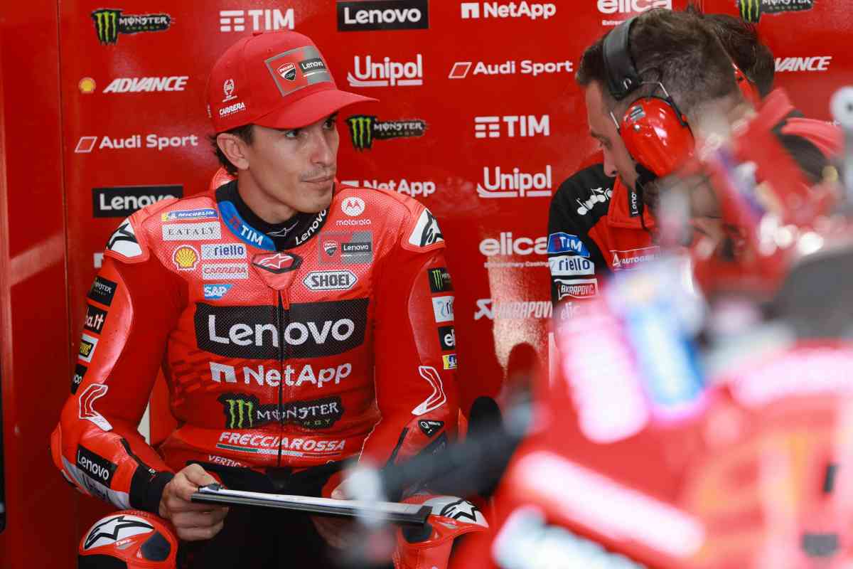 Marquez nel box Ducati