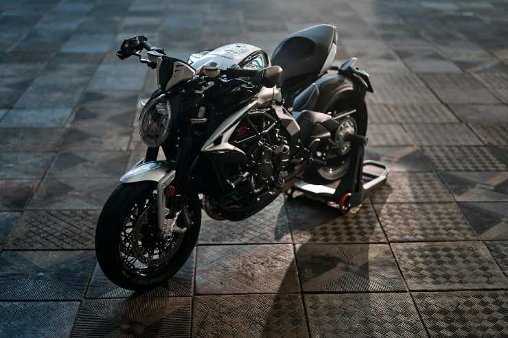 mv agusta dragster rr anticipo