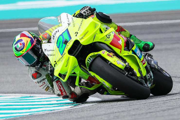 una moto del team VR46 in pista