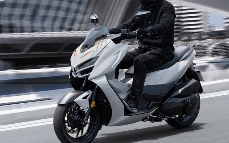 zontes 368d yamaha tmax